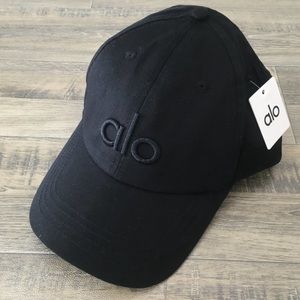 ALO Yoga Hat • NEW